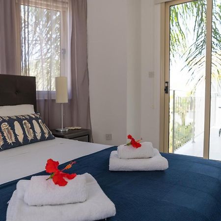 פאראלימני Palm Villa Ekaterina 4 Bdrm מראה חיצוני תמונה