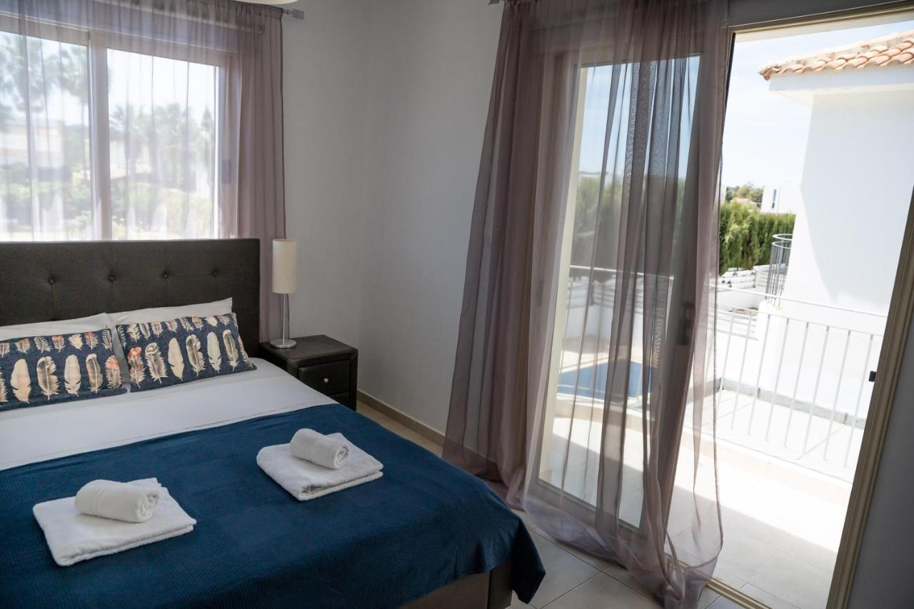 פאראלימני Palm Villa Ekaterina 4 Bdrm מראה חיצוני תמונה