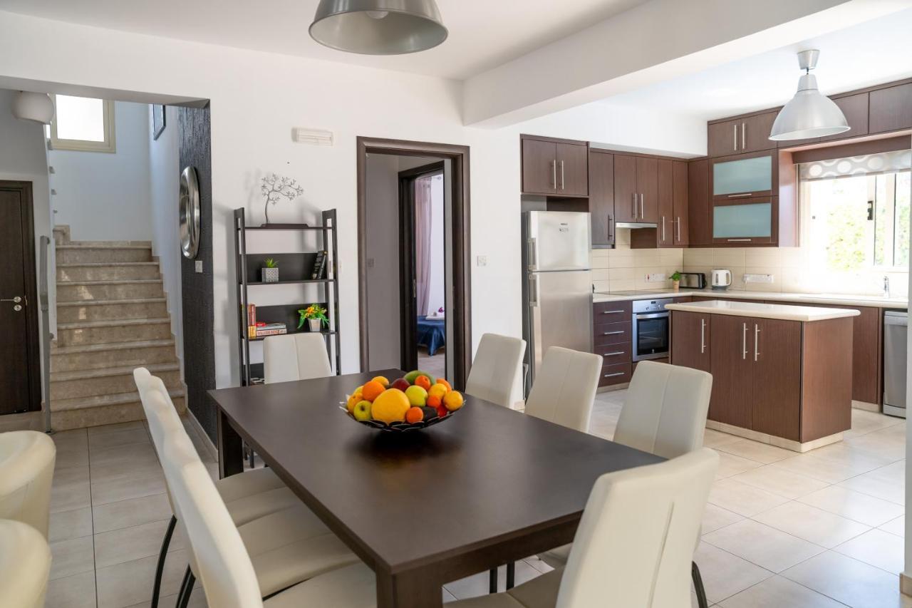 פאראלימני Palm Villa Ekaterina 4 Bdrm מראה חיצוני תמונה