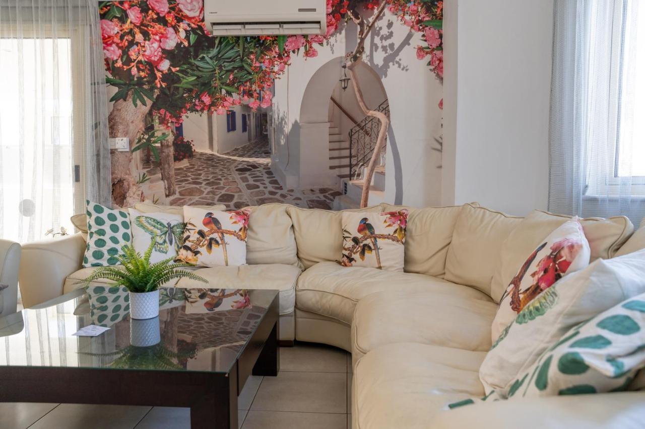 פאראלימני Palm Villa Ekaterina 4 Bdrm מראה חיצוני תמונה