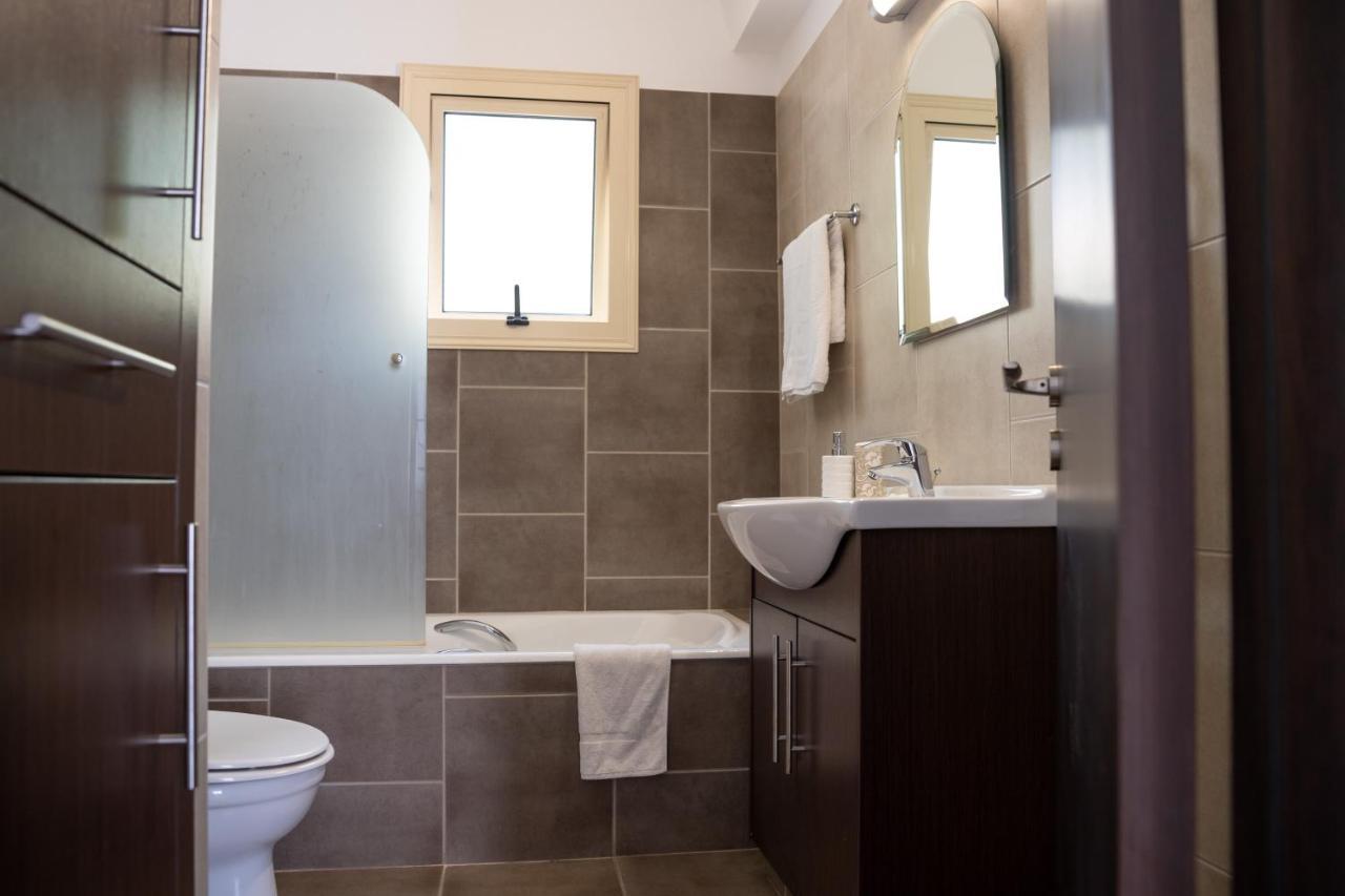 פאראלימני Palm Villa Ekaterina 4 Bdrm מראה חיצוני תמונה