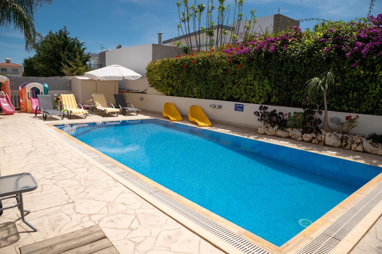 פאראלימני Palm Villa Ekaterina 4 Bdrm מראה חיצוני תמונה