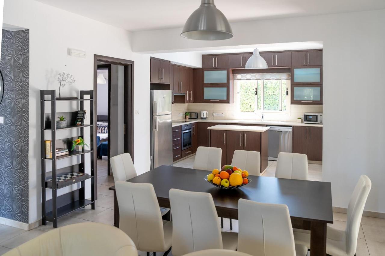 פאראלימני Palm Villa Ekaterina 4 Bdrm מראה חיצוני תמונה