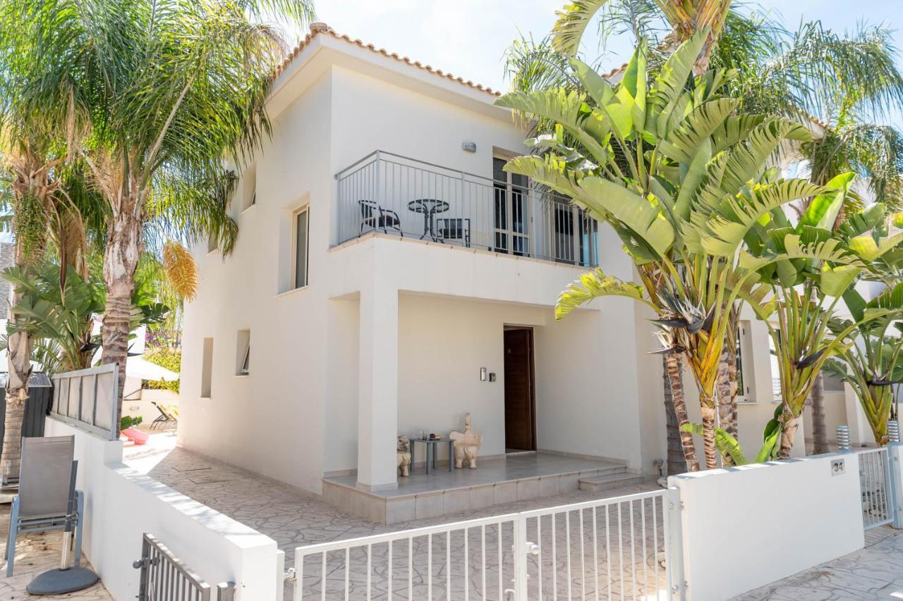 פאראלימני Palm Villa Ekaterina 4 Bdrm מראה חיצוני תמונה
